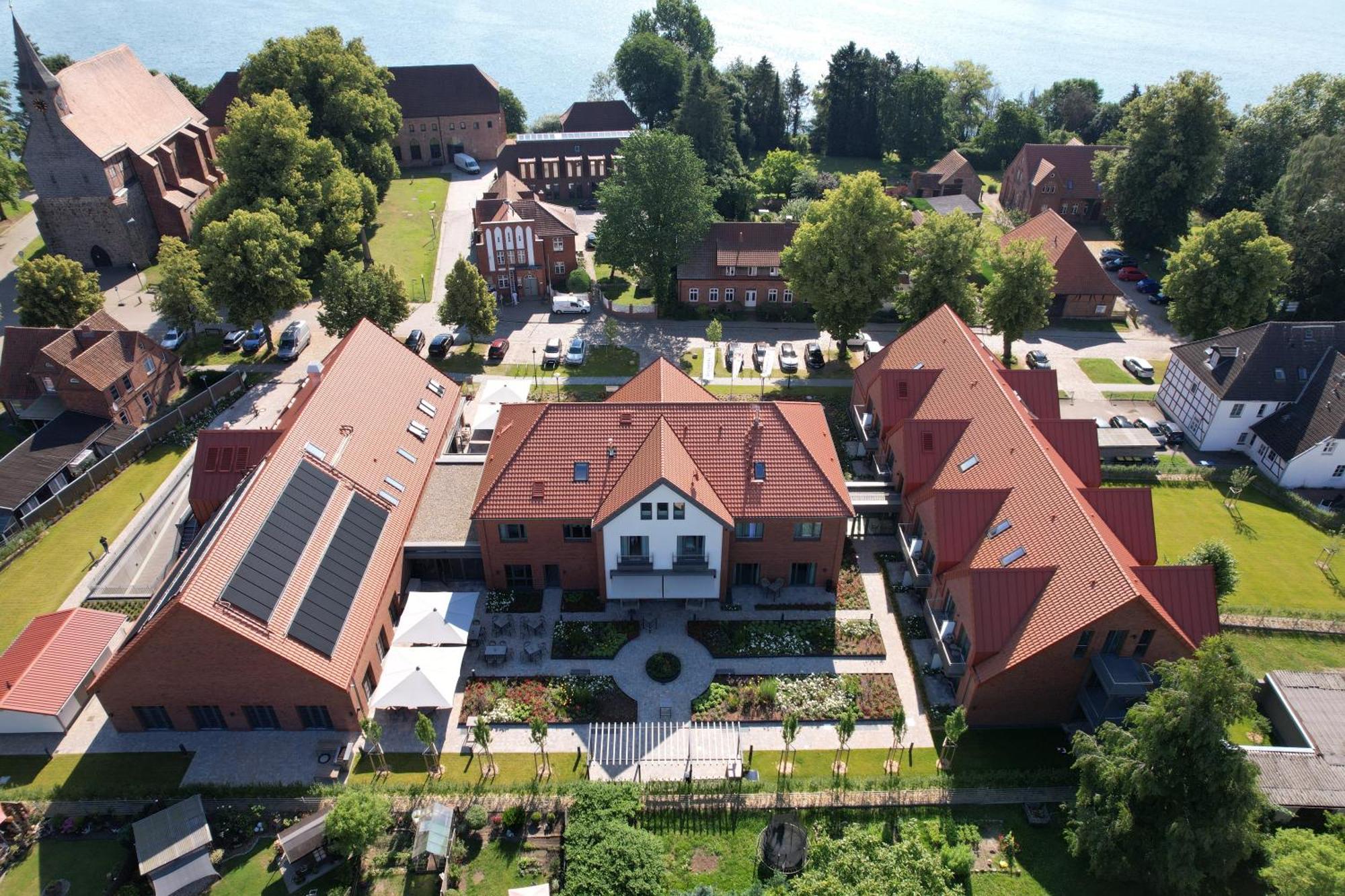 Seehotel Zarrentin Zarrentin am Schaalsee Exterior photo